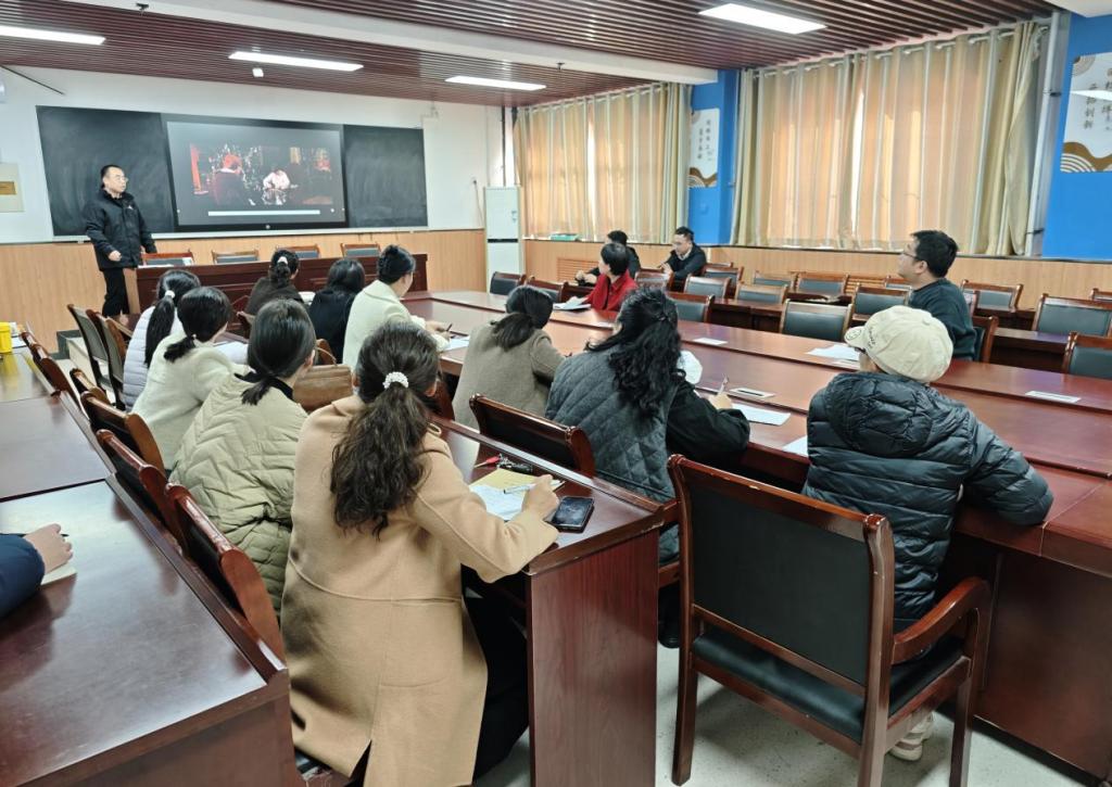 https://www.pyvtc.cn/__local/8/D2/DD/4681952693C4D444727D84B51B1_00D4E76F_1CCC8.png